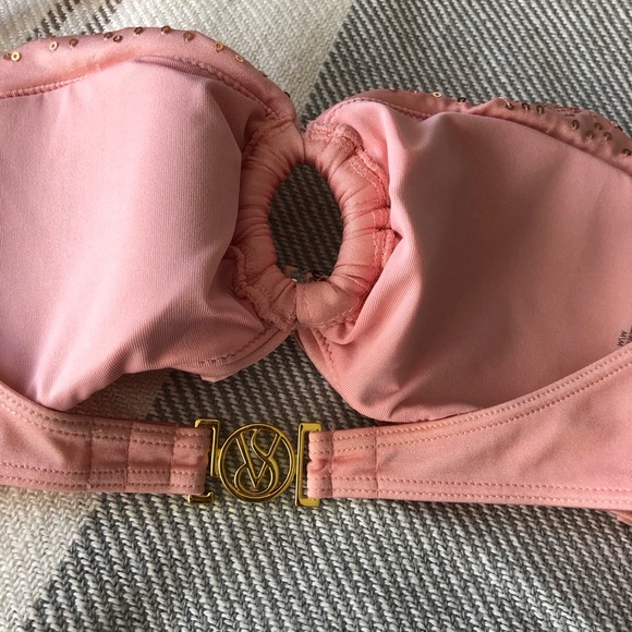 Victoria’s Secret Blush Bikini Top - Picture 5 of 6